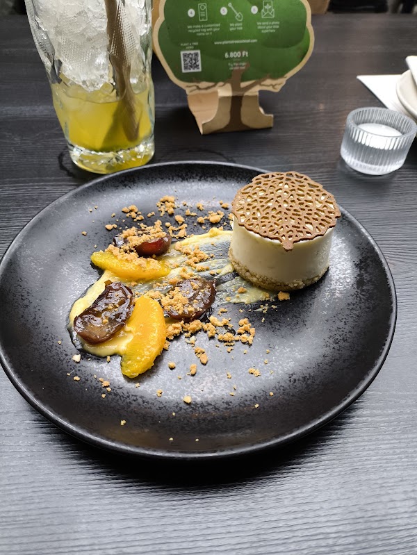 Twentysix Budapest 3