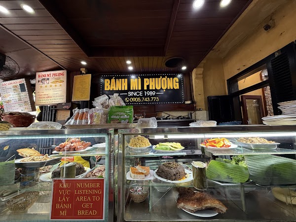 Bánh Mì Phượng