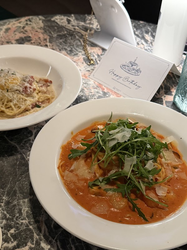 People the Terrace 4