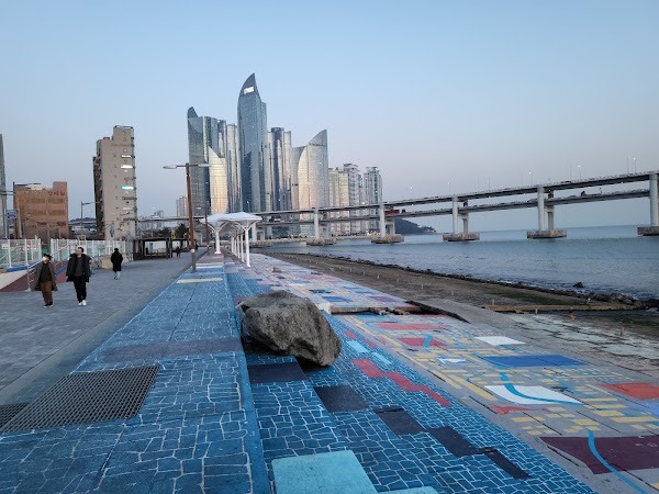 Millak Waterside Park 5