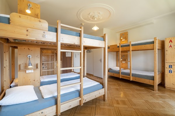 Backpackers Villa Sonnenhof - Hostel Interlaken 2