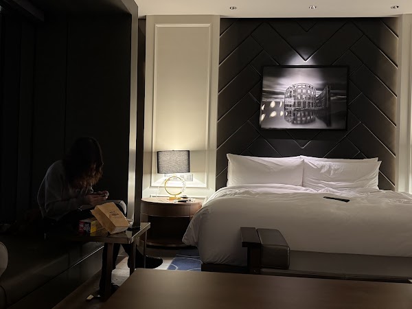 Art Paradiso Suites 5