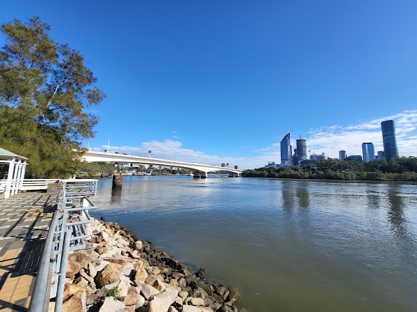 Kangaroo Point Cliffs Park 2
