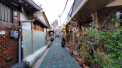 Ikseon-dong Hanok Village