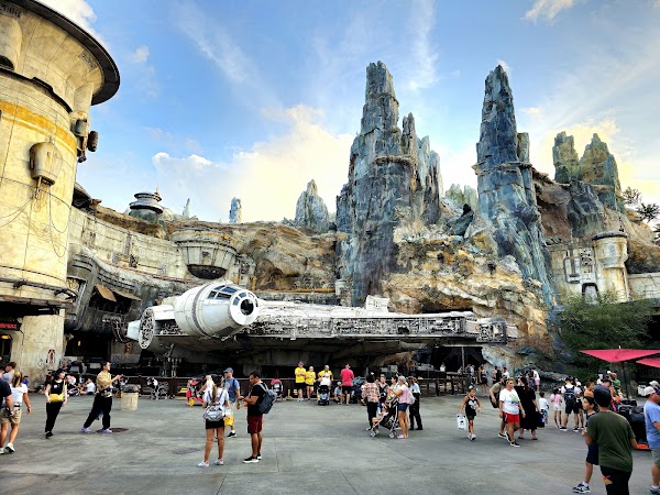 Star Wars: Galaxy's Edge 5