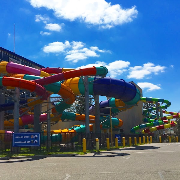 Sahara Sam's Oasis Water Park 4