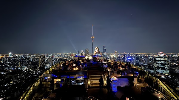 Vertigo & Moon Bar Rooftop 2