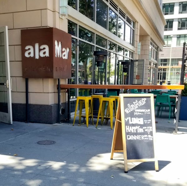 alaMar Dominican Kitchen 4