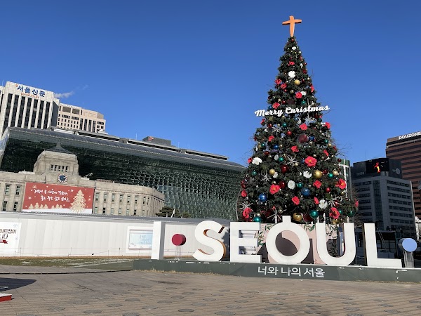 I•SEOUL•U 5