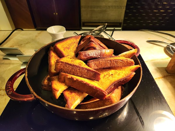 Notch8 Restaurant & Bar 4