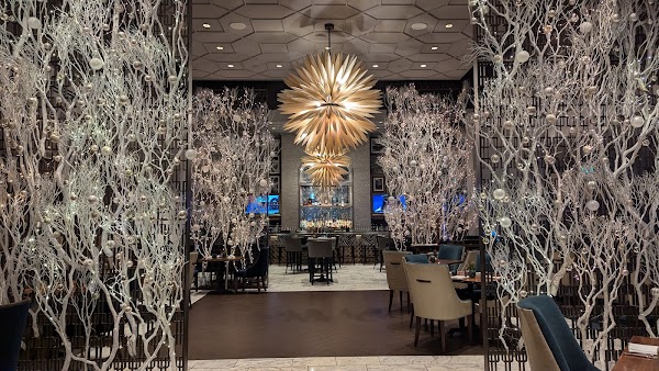 Notch8 Restaurant & Bar 3