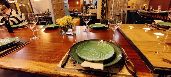 TINTO CARNES & VINOS 1