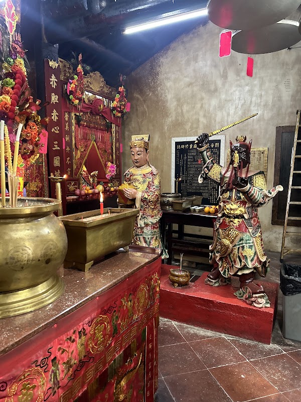 Tai O Kwan Tai Temple 2