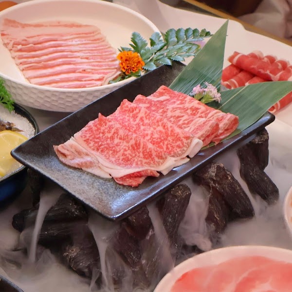 FUWANG HOT POT • TEA HOUSE 富王火锅 茶馆 2