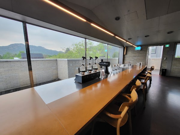 Blue Bottle Samcheong Cafe