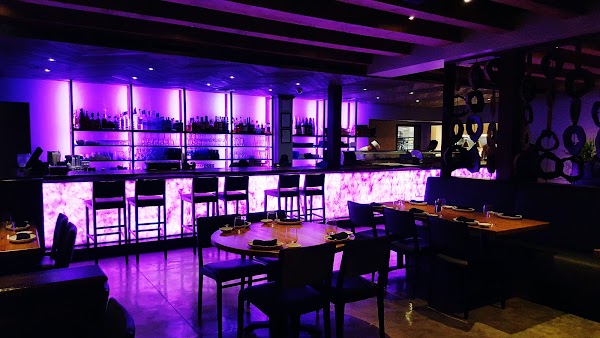 Social House Sushi & Grill