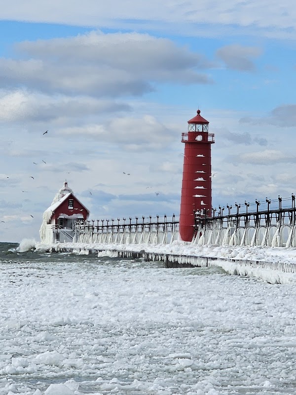 Grand Haven South Pierhead Outer Lighthouse 1
