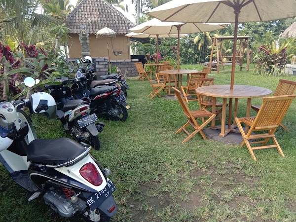 Paon Kuning Waterfall 1