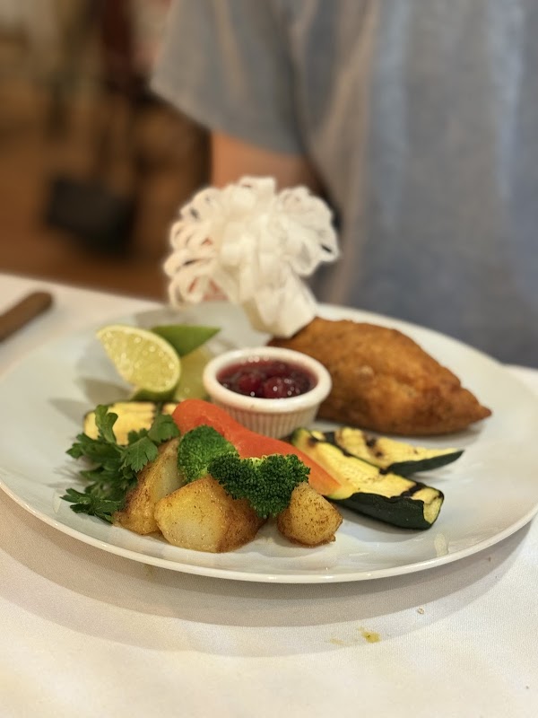 Restaurant Ermitage : Authentic European Cuisine and Fine Dining 2