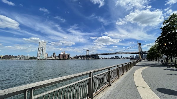East River 2