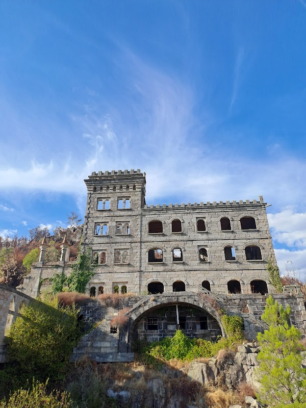 Termas Águas Radium / Hotel Serra da Pena (ruínas)
