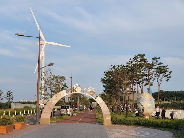 Ara Seohaegabmun (West Sea Lock) Certification Center Cheongna International City 4