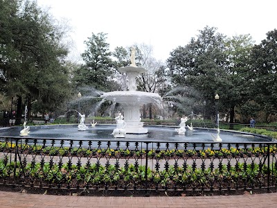 Savannah's Timeless Charm: A Journey Through History and Beauty