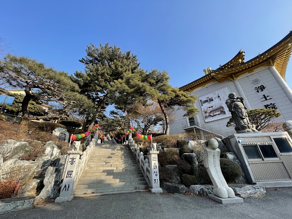 Heungryunsa Temple 5