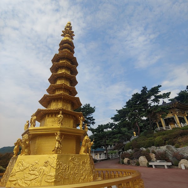 Heungryunsa Temple 4