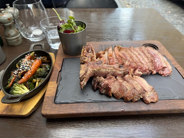 Iron Steak and Bar Restaurant 3