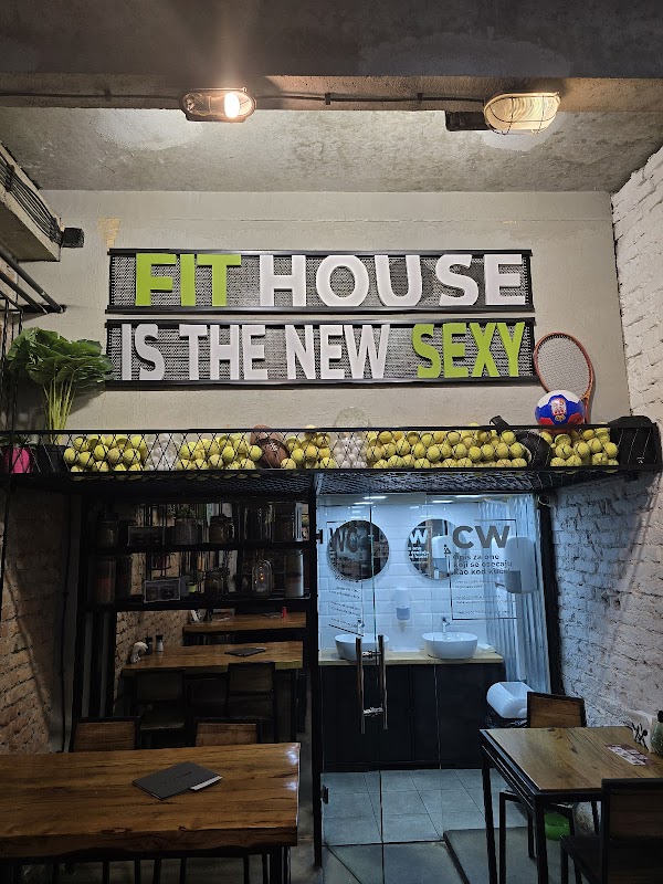 FitStop - FitHouse 1