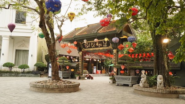 Hoa Lu Old town