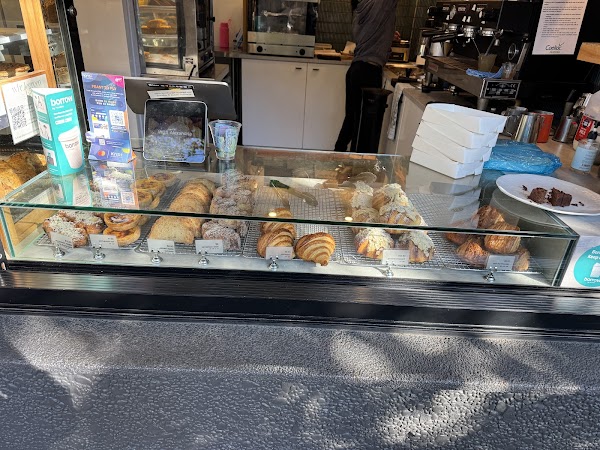 Wholegreen Bakery & Cafe Alexandria 3