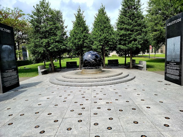 Bicentennial Capitol Mall State Park 4