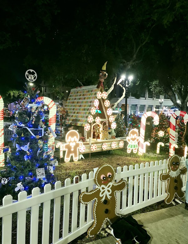 Plaza de Cesar Chavez 4