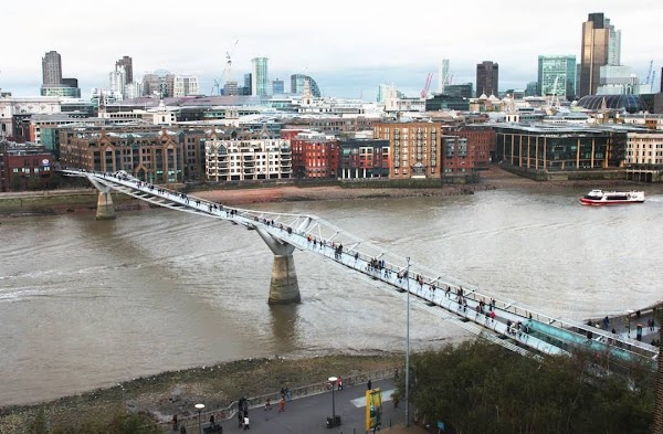 Millennium Bridge 6