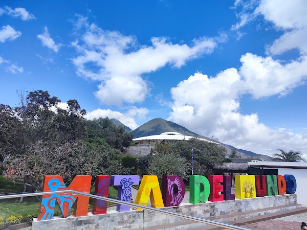 Middle of the World City 3