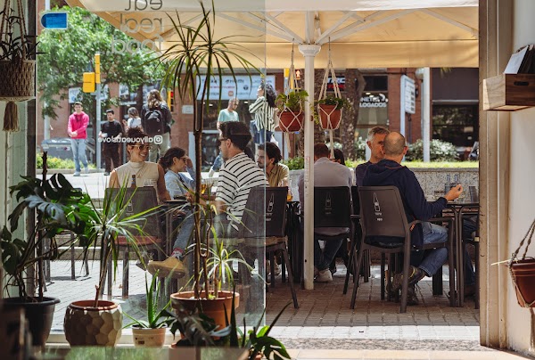 All you eat is love 1