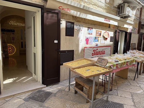 Nunzia Pasta Lady extraordinaire of Bari Vecchia