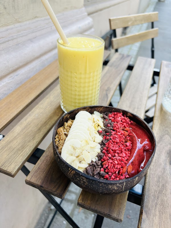Street Good - Healthy bistro in Bratislava 4
