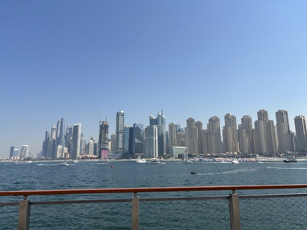 Un Dimanche à Paris - Bluewaters Island 3