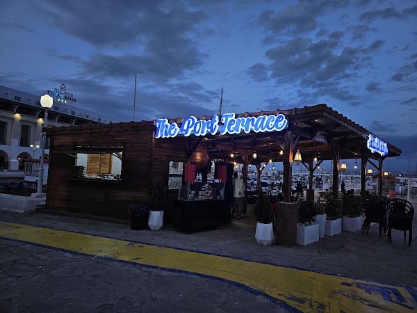 The Port Terrace شرفة الميناء 4