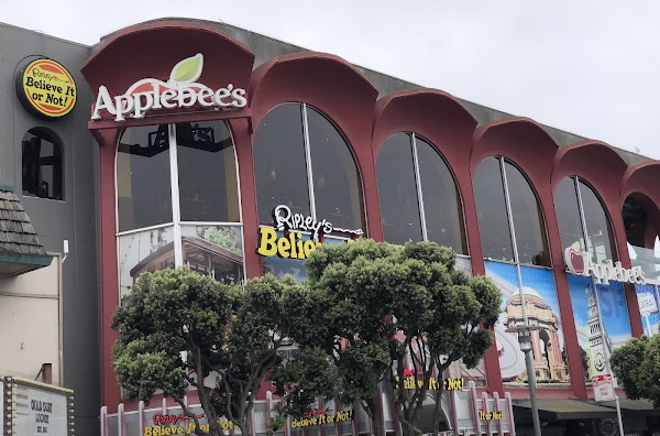 Applebee's Grill + Bar 1