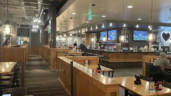 Applebee's Grill + Bar 2