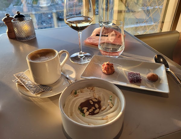 Madame Brasserie - Tour Eiffel 2