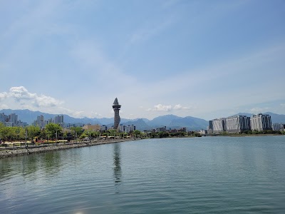 Cheongchoho Lake Park