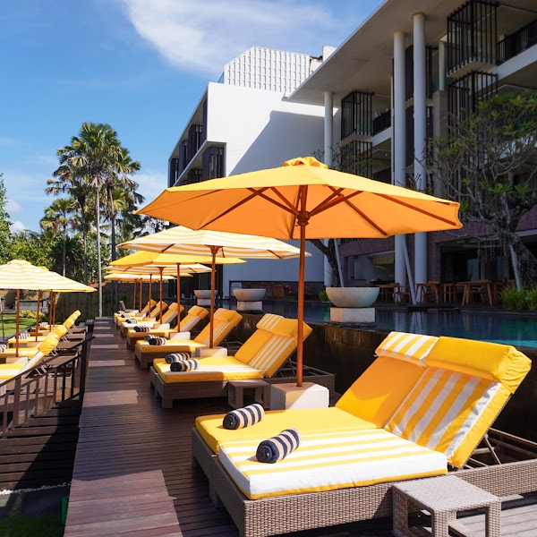 O Beach Bali | Beach Club in Seminyak with Beach Access