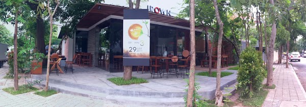 BROWN Coffee - Roastery BKK