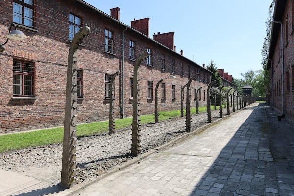 Memorial and Museum Auschwitz-Birkenau 4