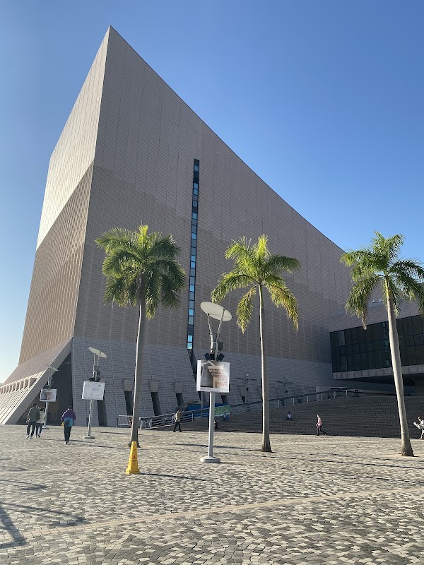 Hong Kong Skyline Splendor: A Visual Symphony of Cityscapes 3
